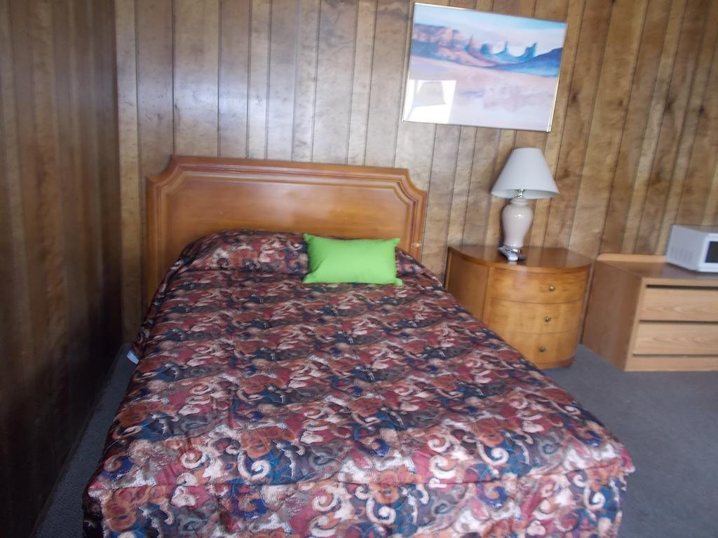 Atomic Inn Beatty Near Death Valley Экстерьер фото