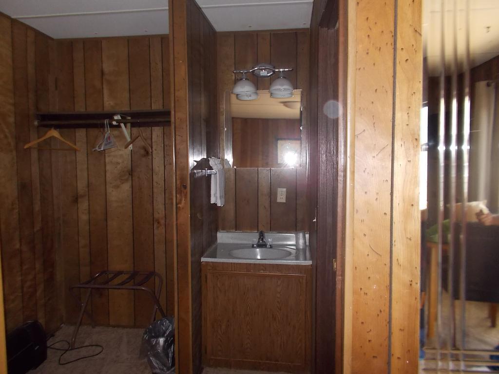 Atomic Inn Beatty Near Death Valley Экстерьер фото
