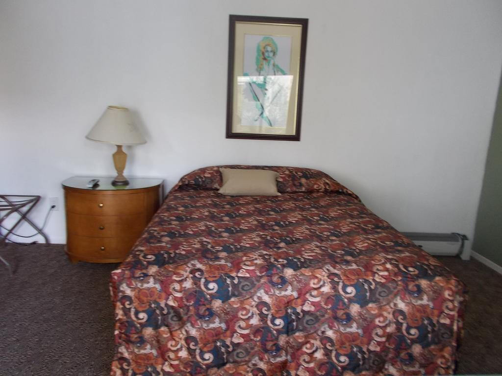 Atomic Inn Beatty Near Death Valley Экстерьер фото